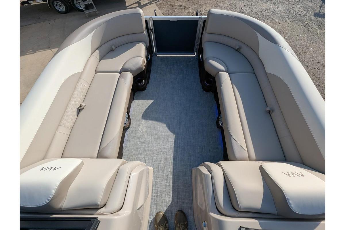 2026 Avalon 2385 LSZ Elite Windshield