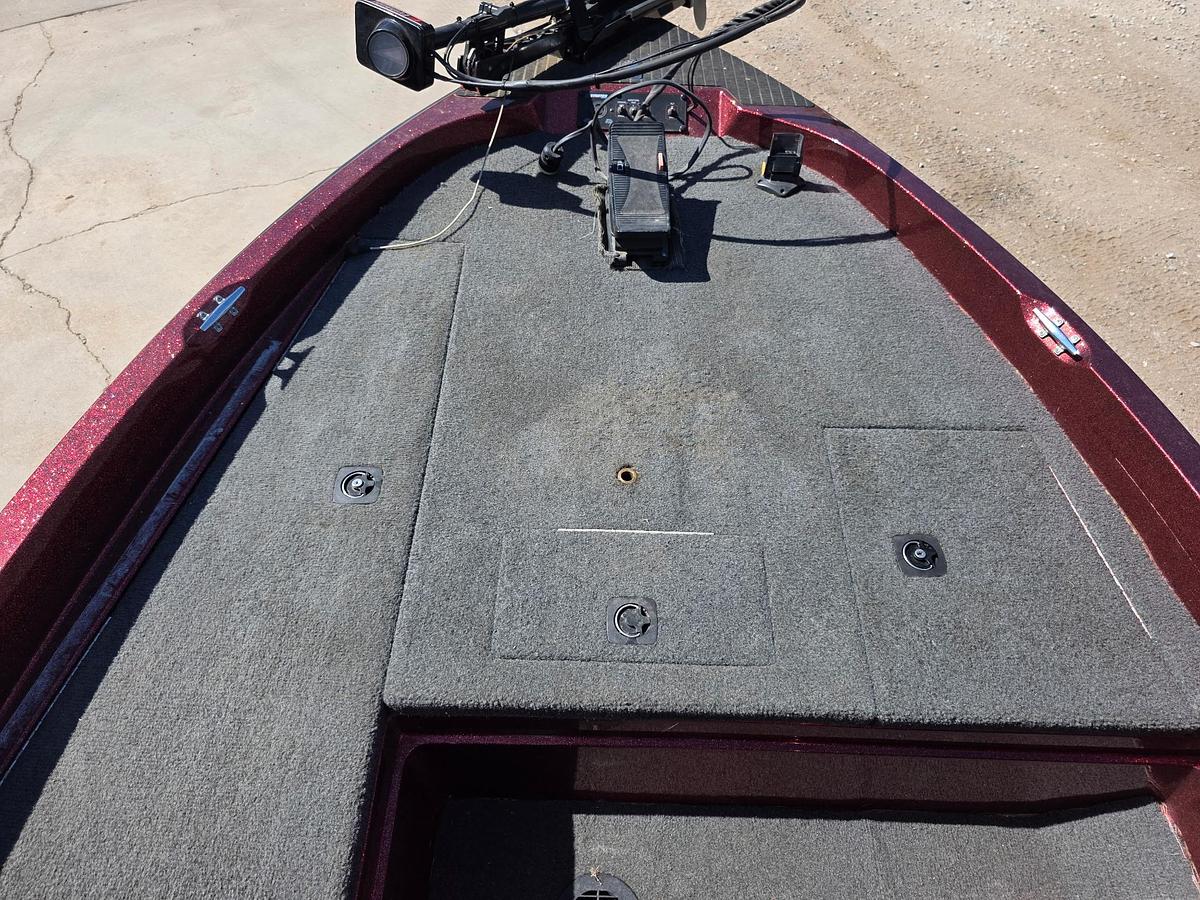 Used 1996 Stratos 268 DC