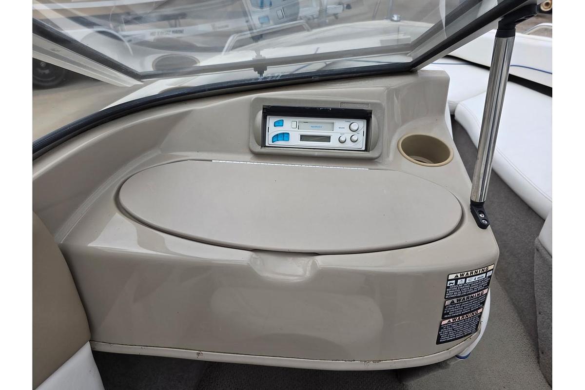 Used 2004 Bayliner 195 Capri