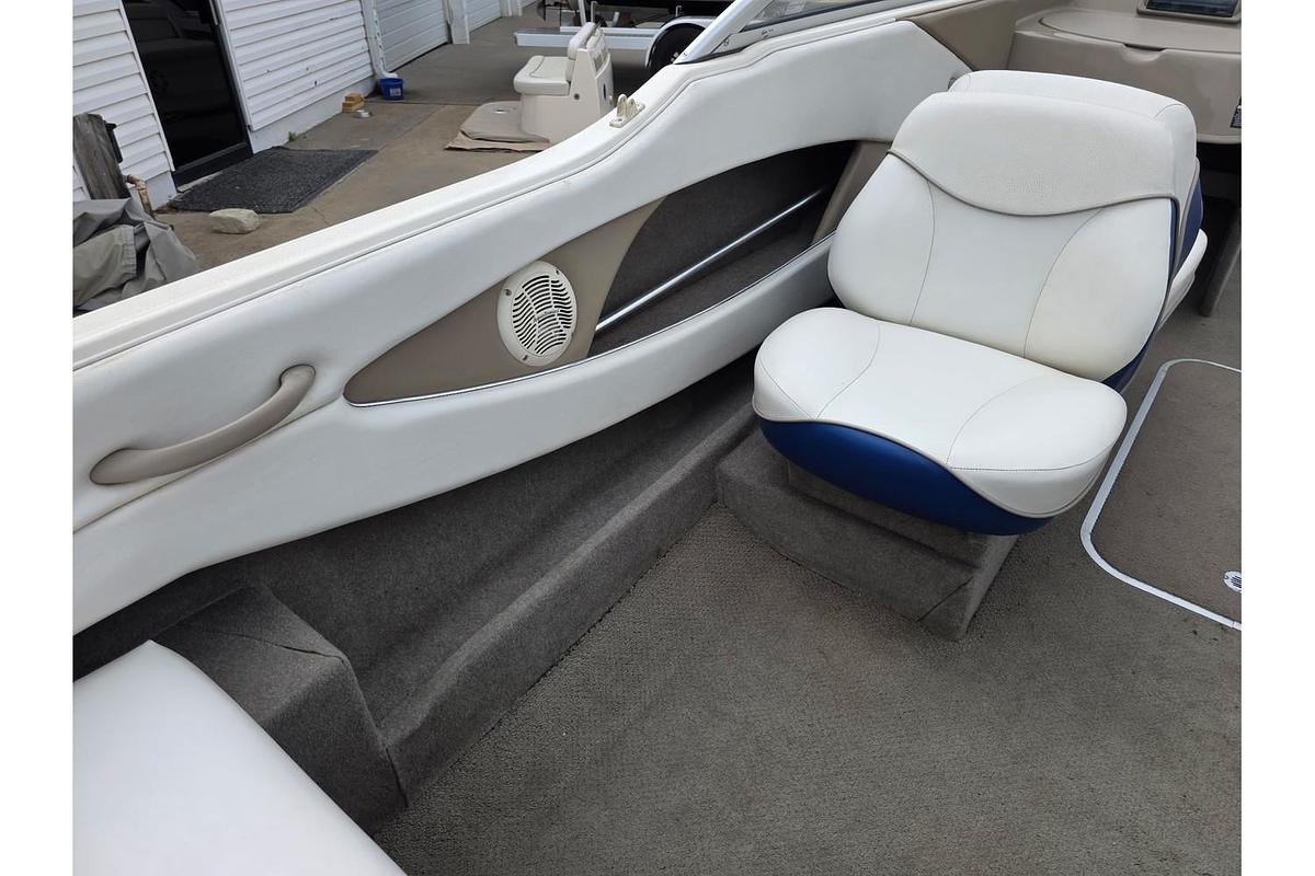 Used 2004 Bayliner 195 Capri