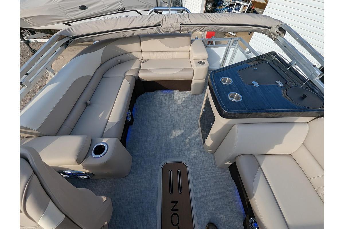 2026 Avalon 2385 LSZ Elite Windshield
