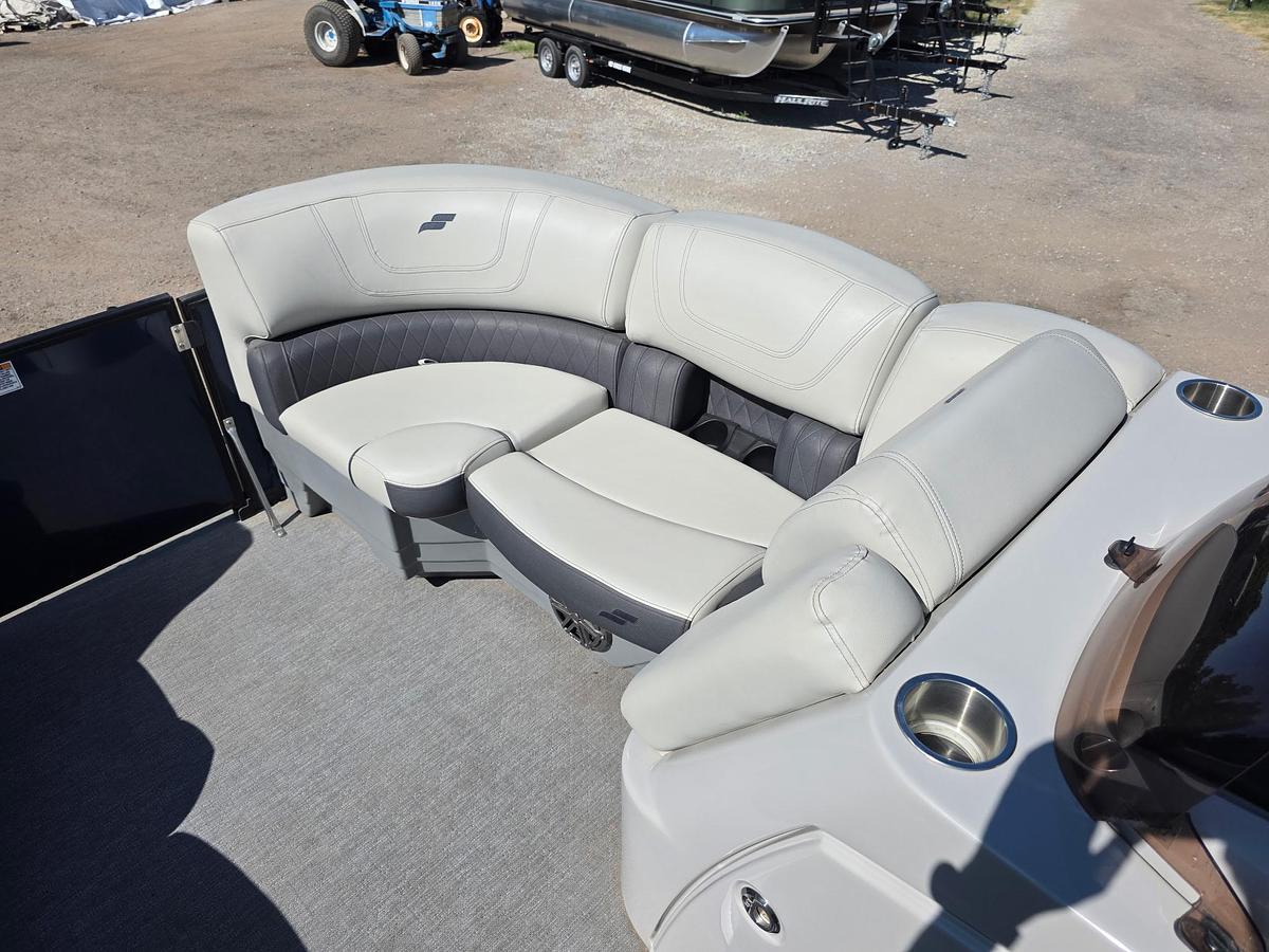 Used 2021 Starcraft SLS 3 Tritoon
