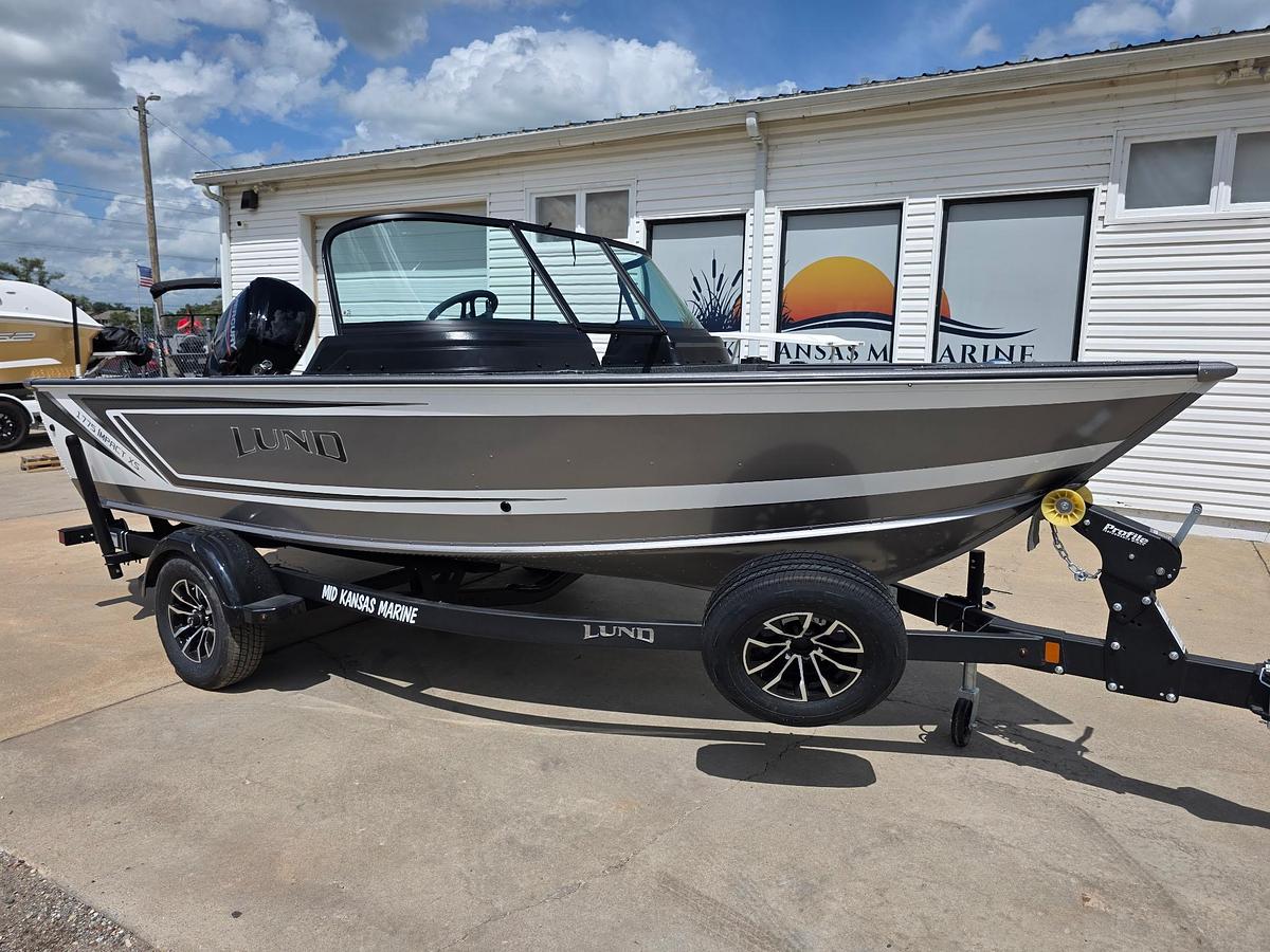 2027 Lund 1775 Impact XS Sport