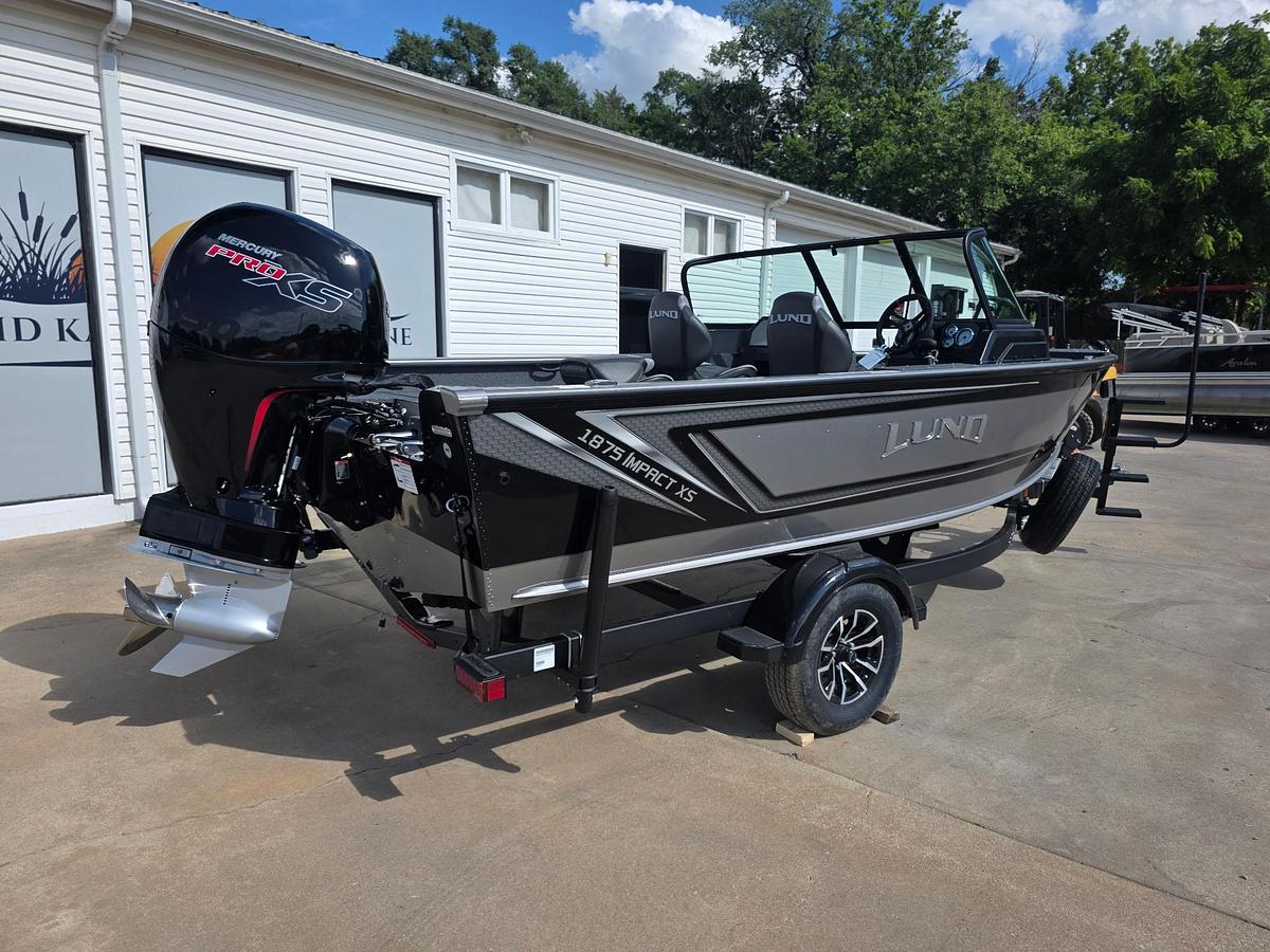 2027 Lund 1875 Impact XS Sport