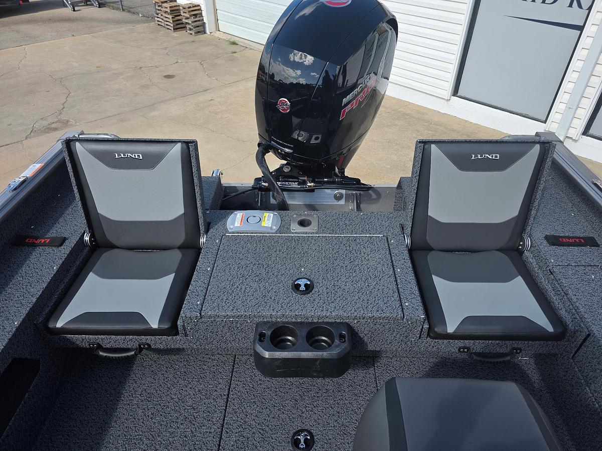 2027 Lund 1875 Impact XS Sport