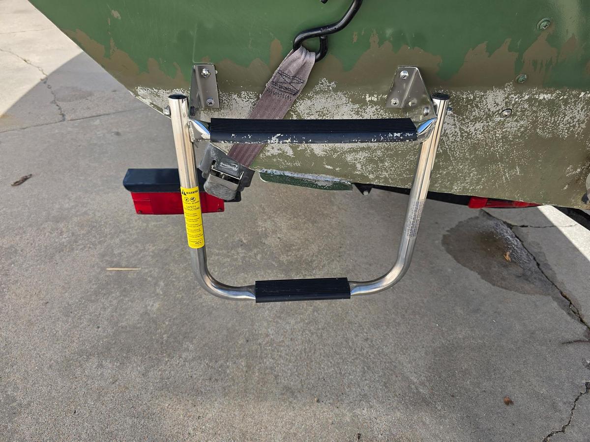 Used 2003 Lowe Roughneck