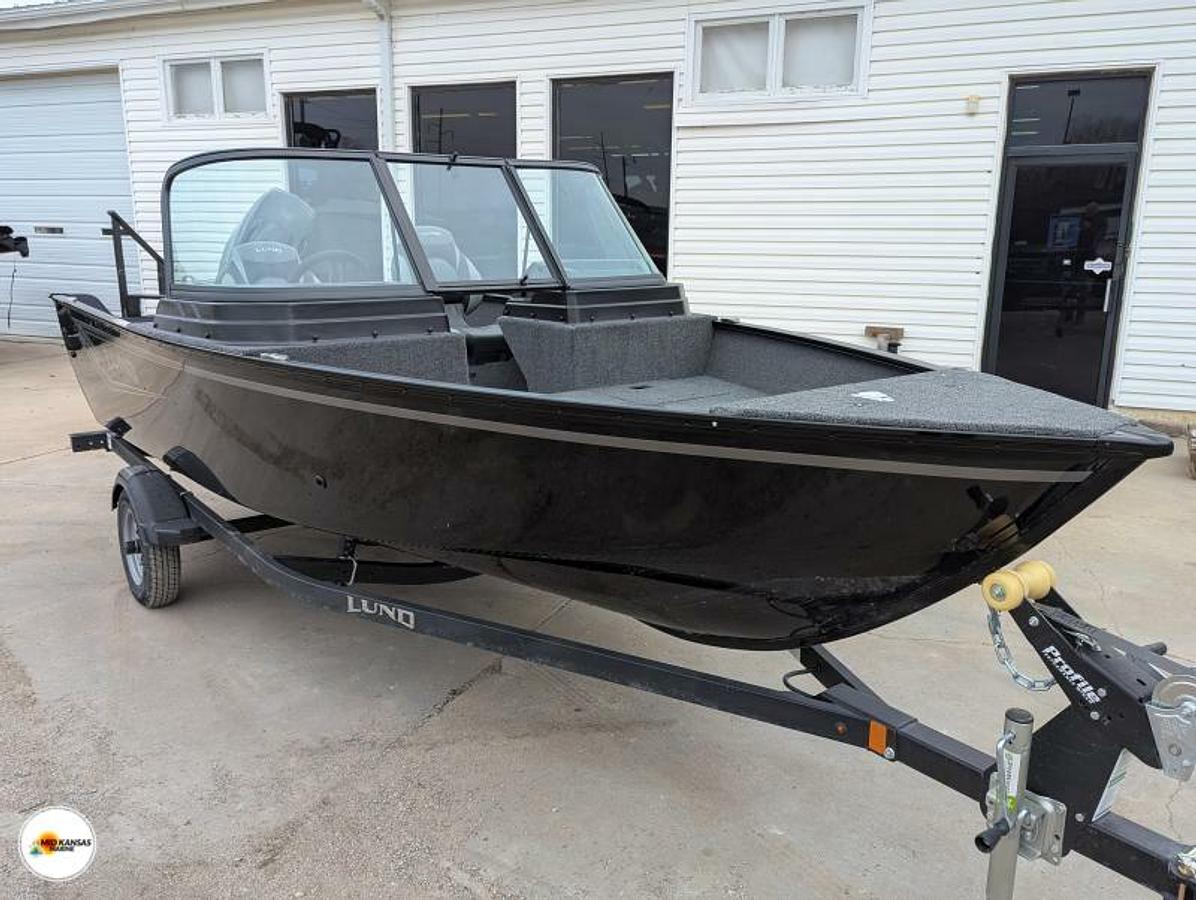 2025 Lund 1650 Angler Sport