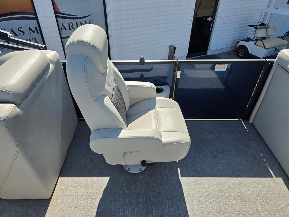 Used 2021 Starcraft SLS 3 Tritoon