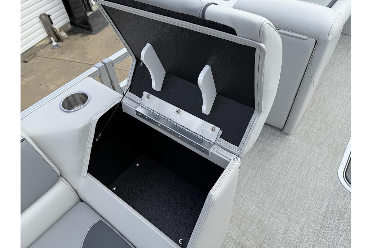 2026 Avalon 2385 Venture 85 Cruise Rear Bench