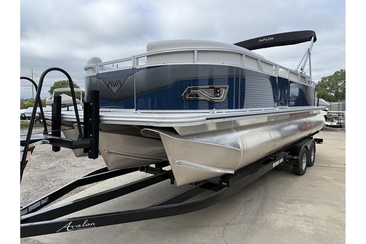 2026 Avalon 2385 Venture 85 Cruise Rear Bench