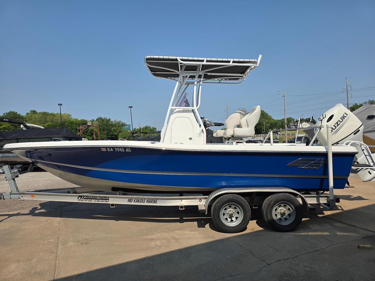 Used 2019 Epic Boats 22 Bay