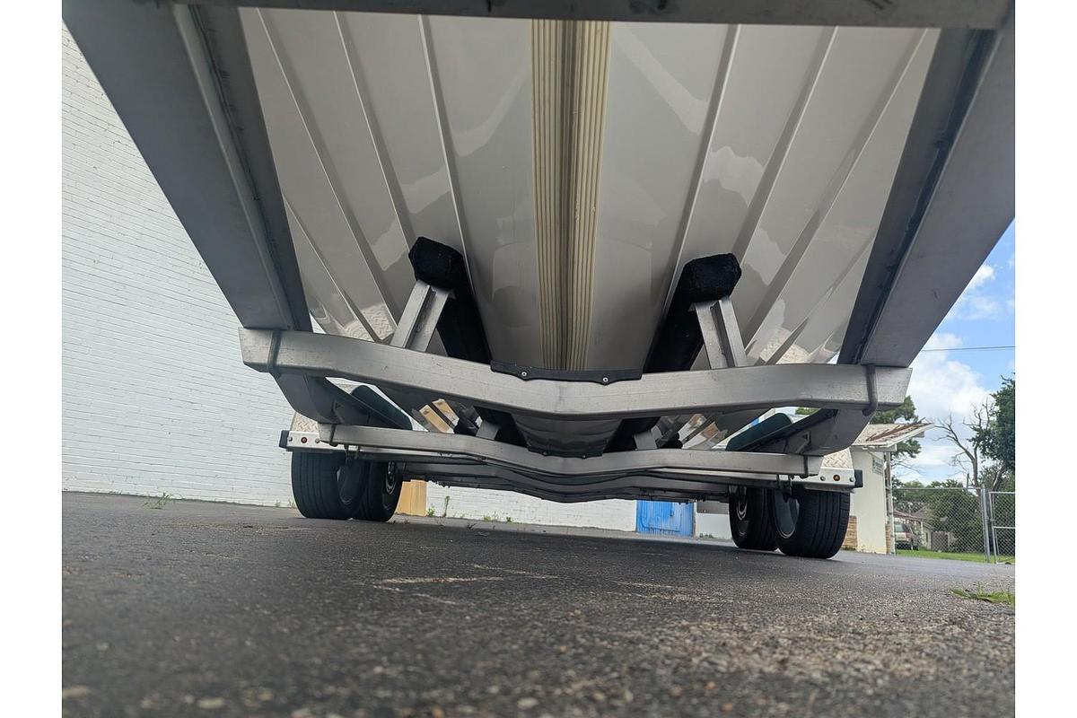 Used 2018 Epic Boats 22 Bay