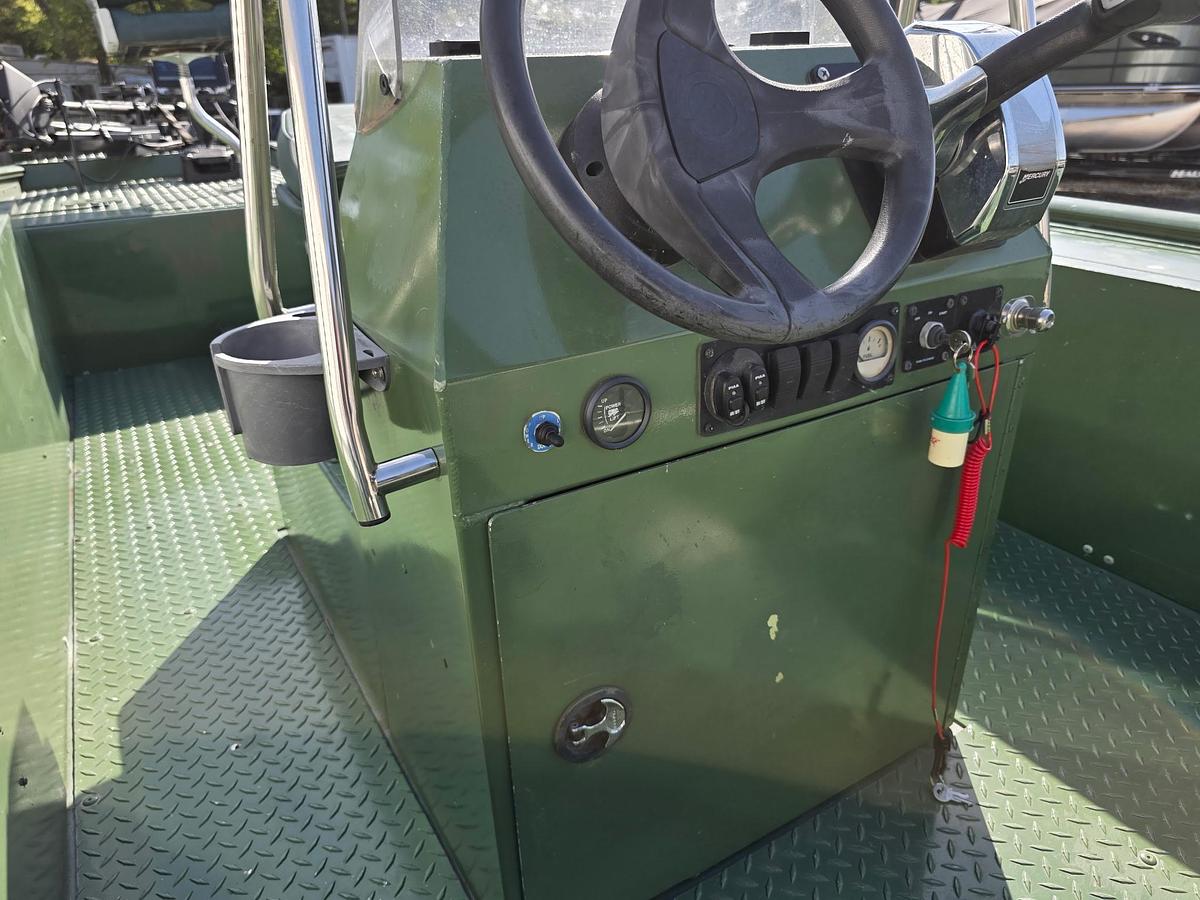 Used 2003 Lowe Roughneck