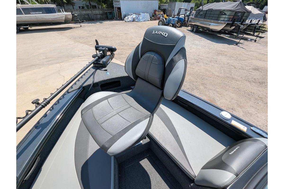 Used 2022 Lund 1875 Crossover