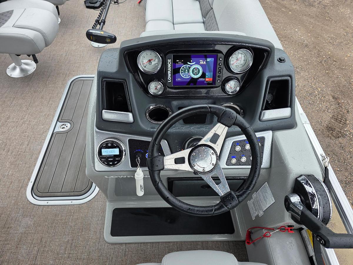 Used 2023 Ranger RP 223 FC Tritoon