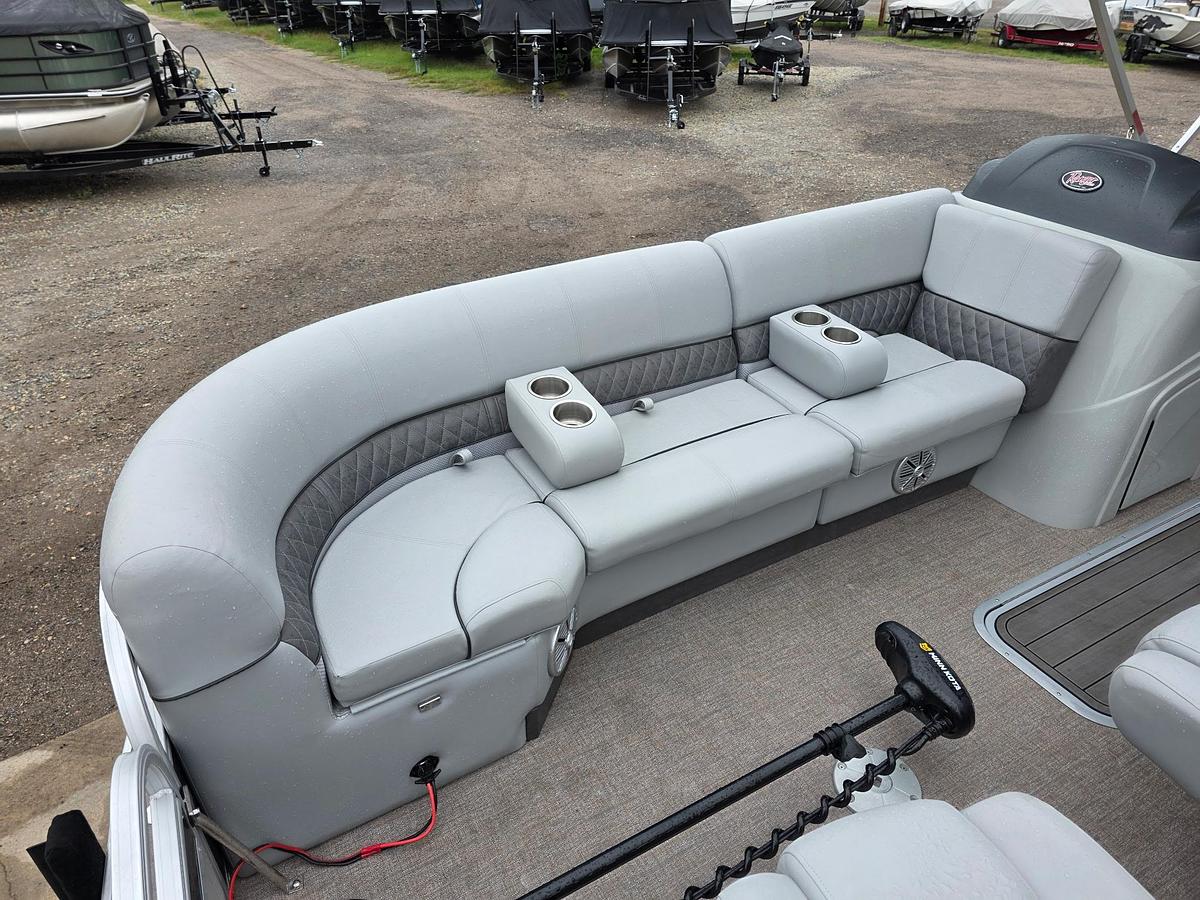 Used 2023 Ranger RP 223 FC Tritoon