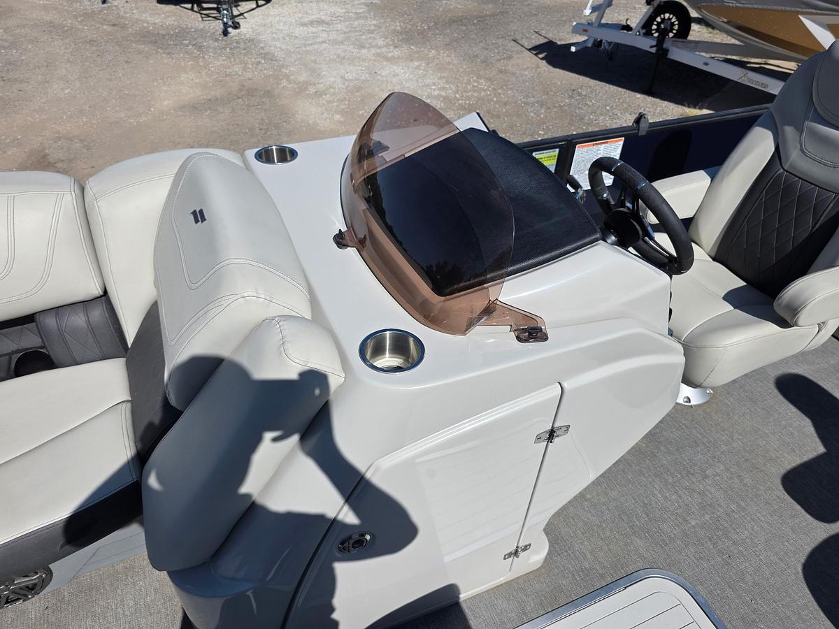 Used 2021 Starcraft SLS 3 Tritoon