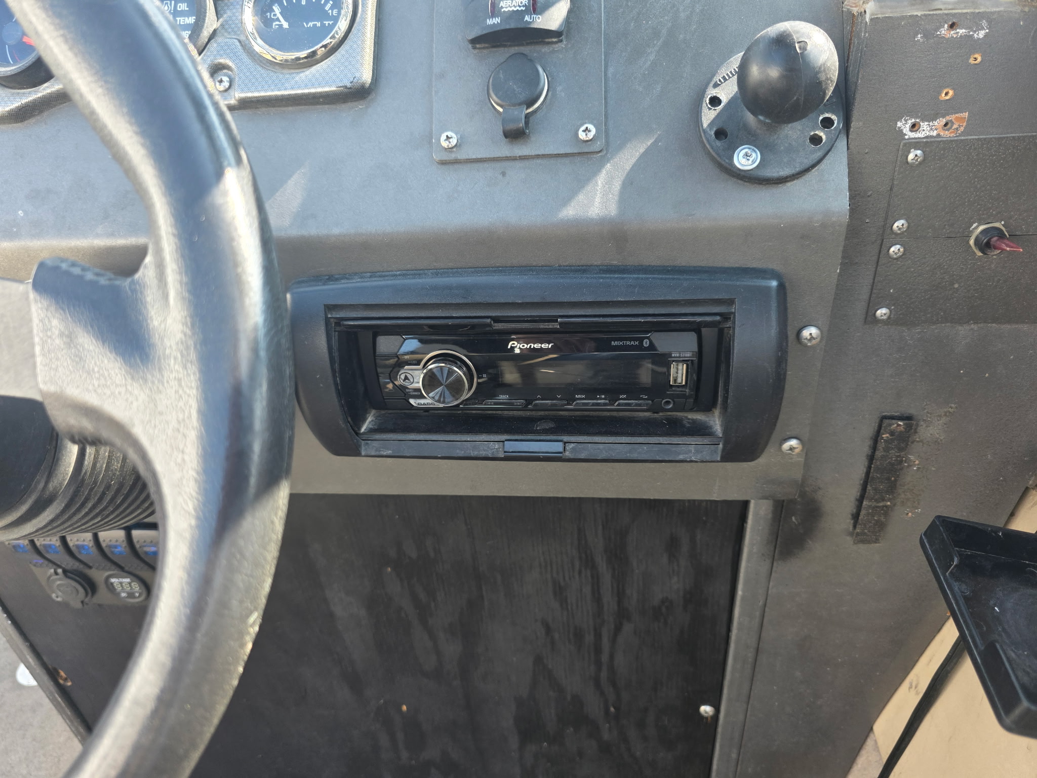 Used 2003 Alumacraft Trophy 200