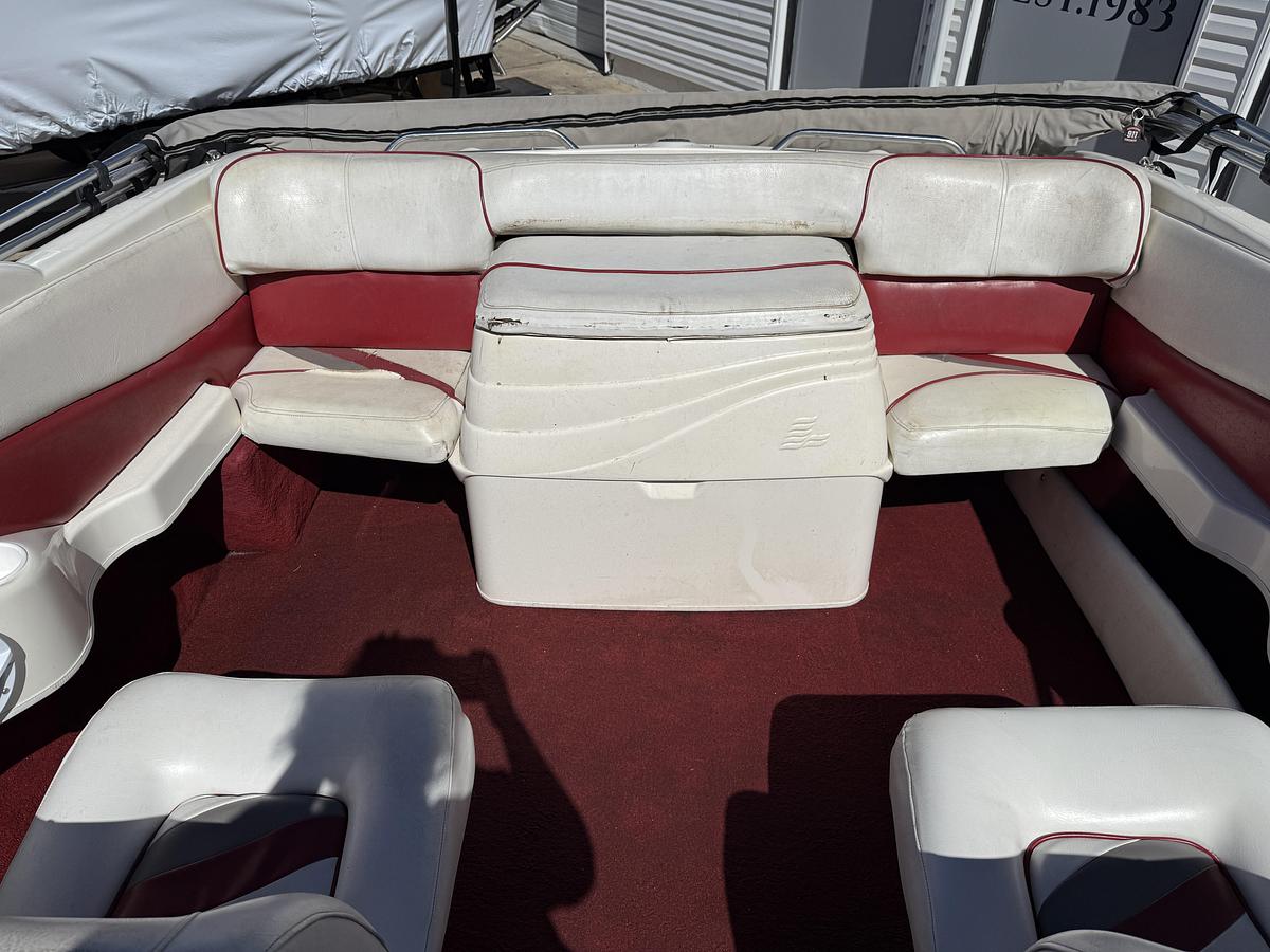 Used 1998 Larson SEi 206