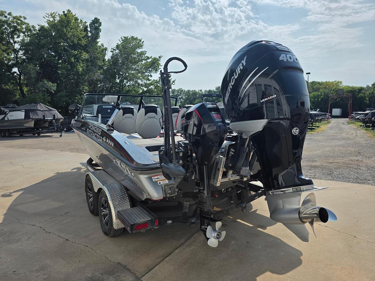 Used 2023 Caymas DV 22