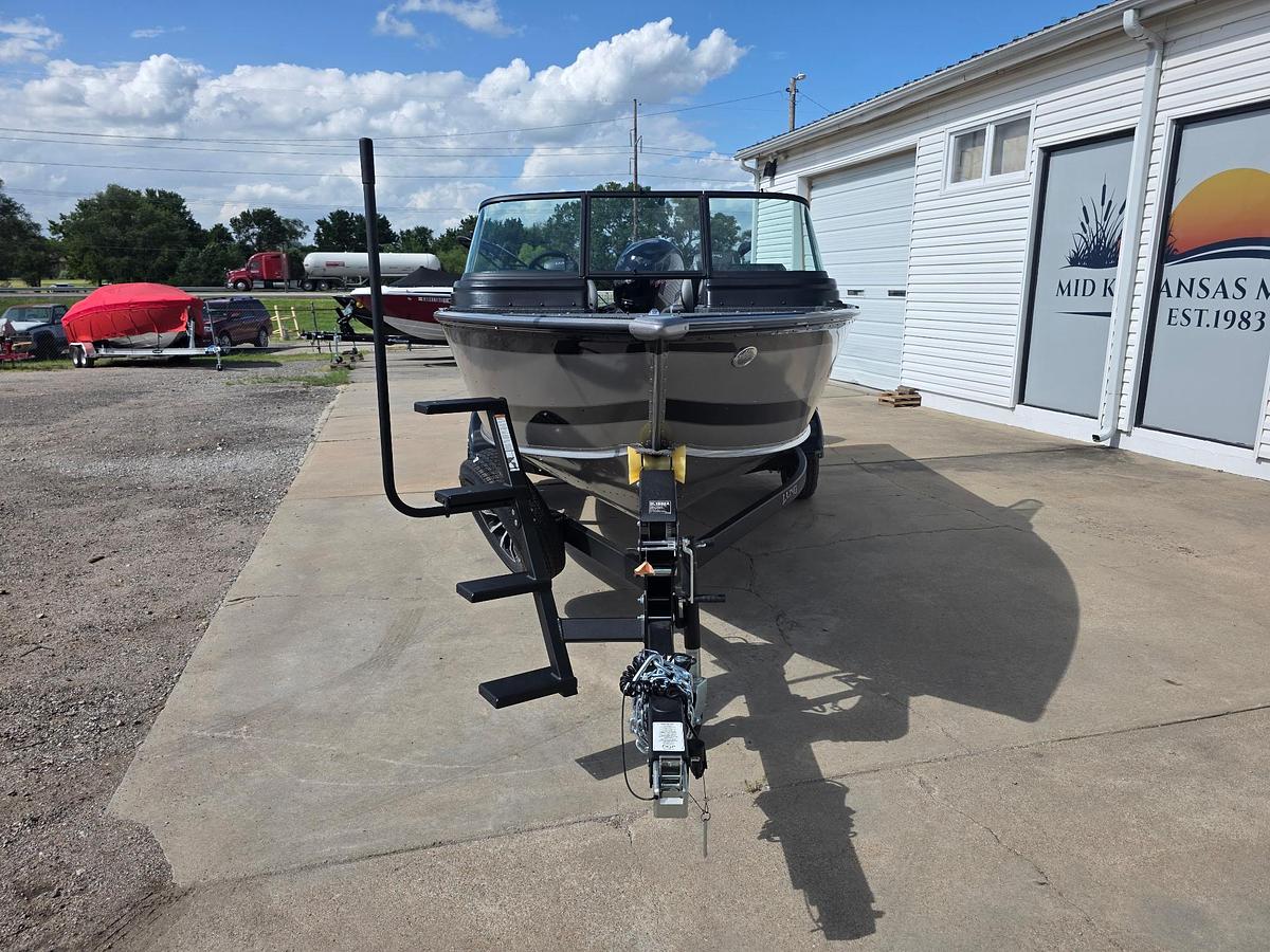 2027 Lund 1875 Impact XS Sport