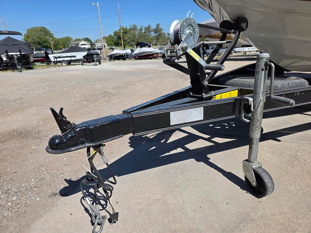 Used 1996 Stratos 268 DC