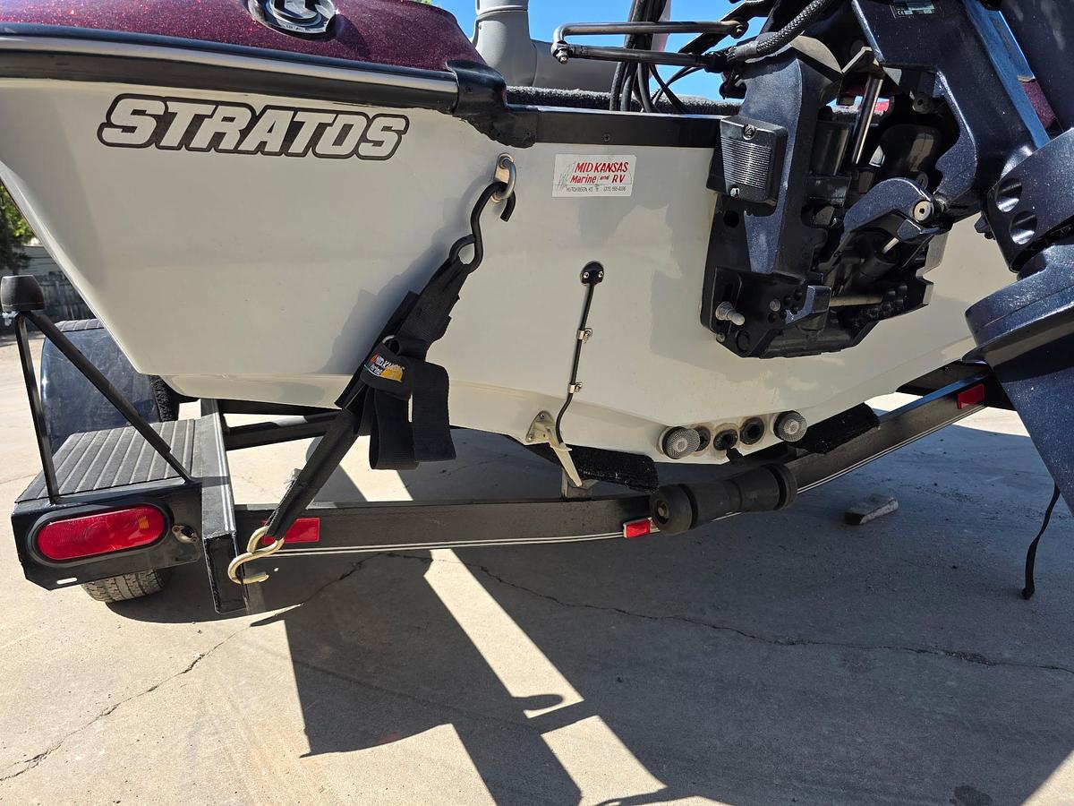 Used 1996 Stratos 268 DC