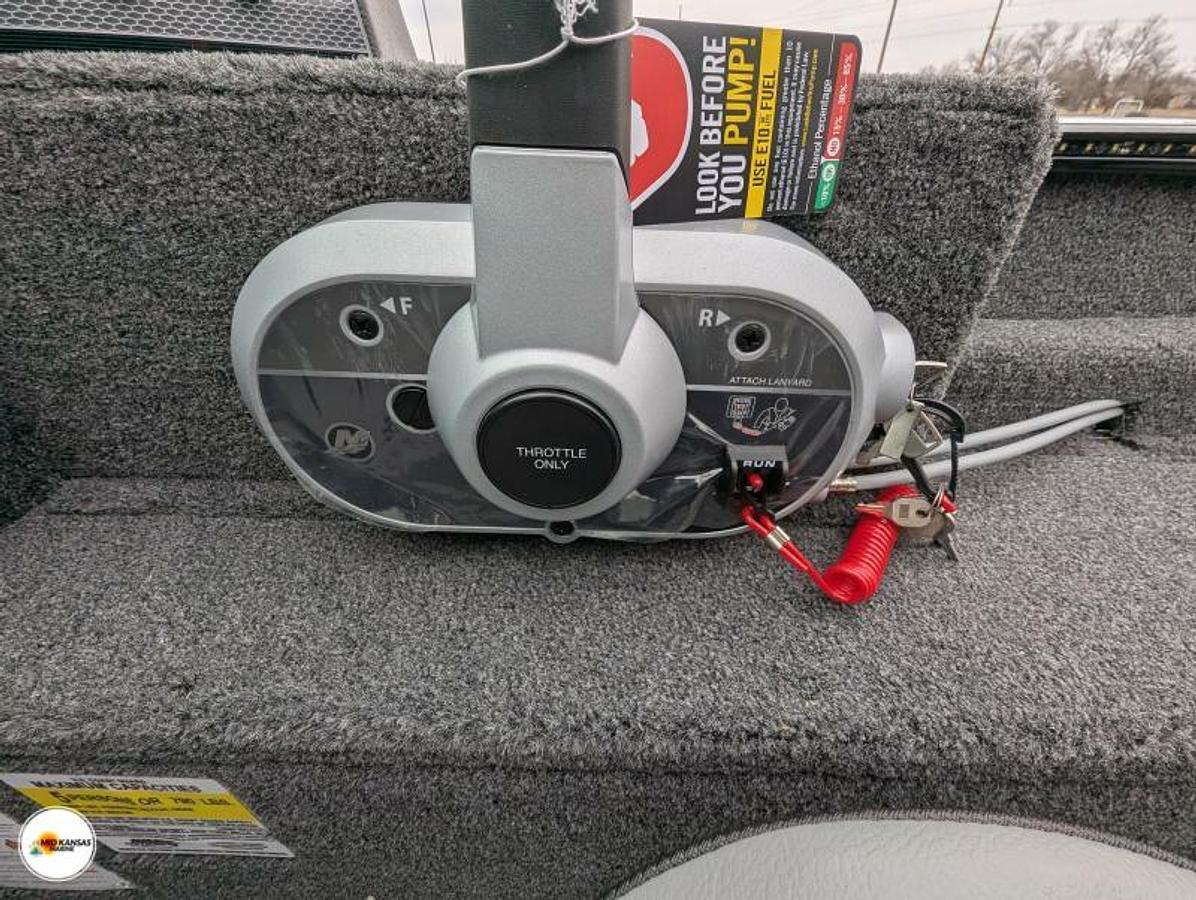 2025 Lund 1650 Angler Sport