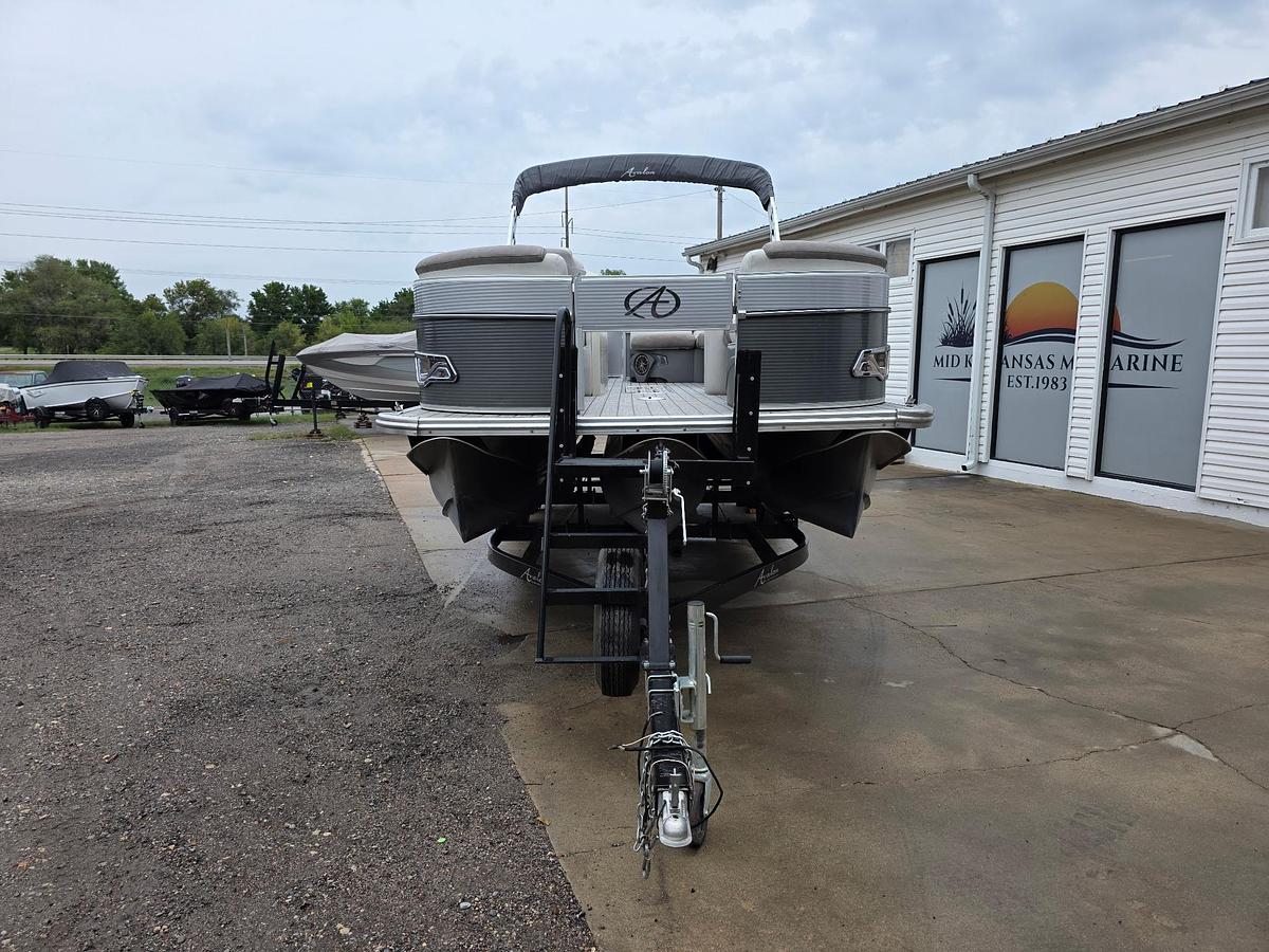 Used 2019 Avalon 2385 Catalina Rear Fish