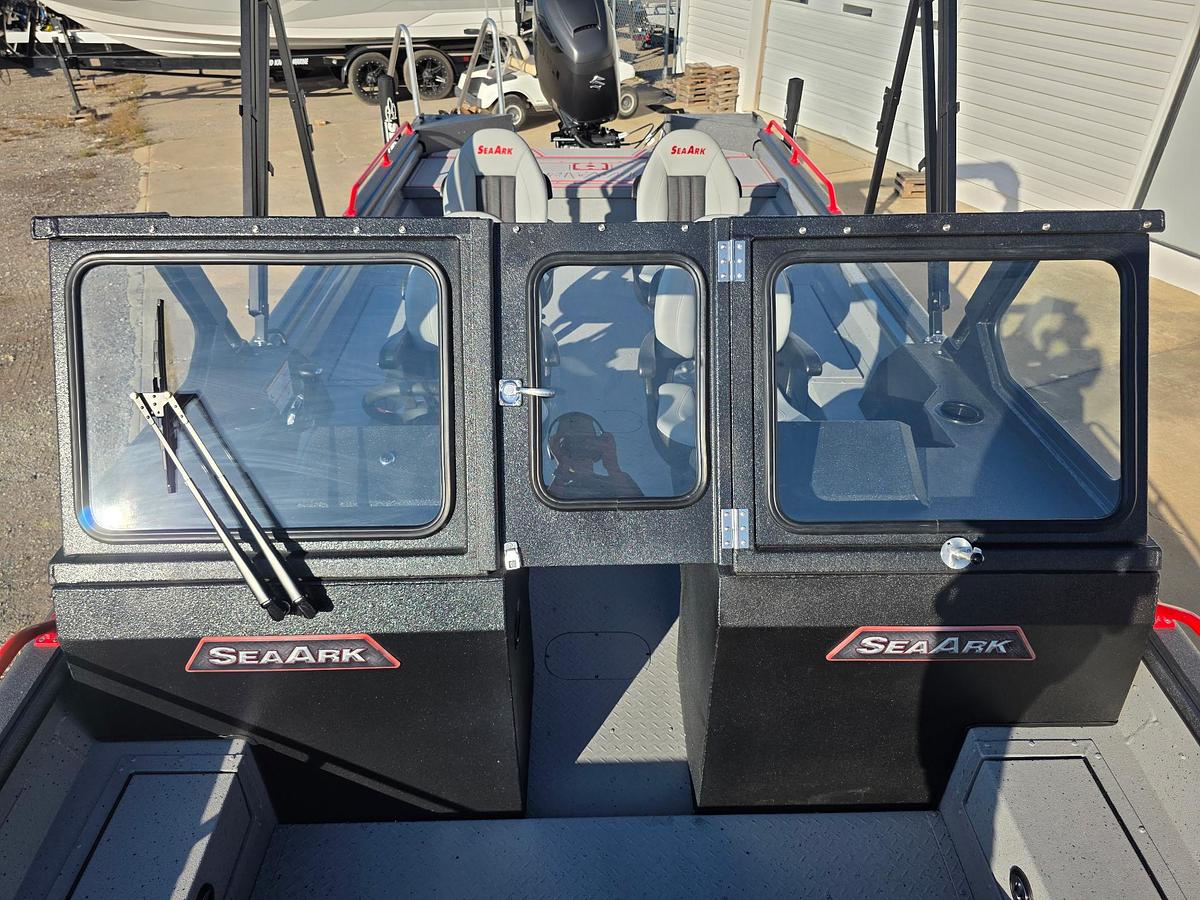 2027 SeaArk Proguide