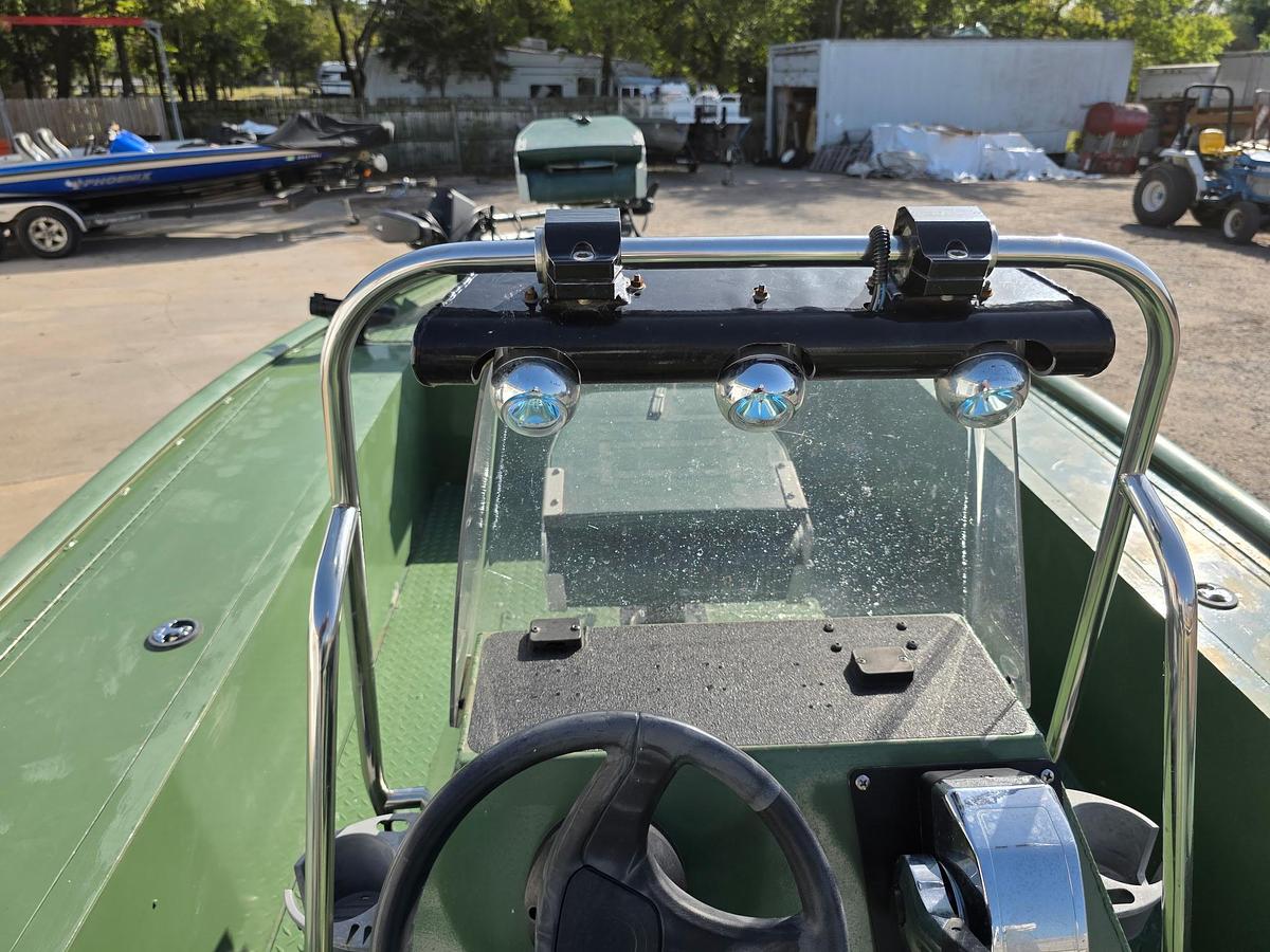 Used 2003 Lowe Roughneck