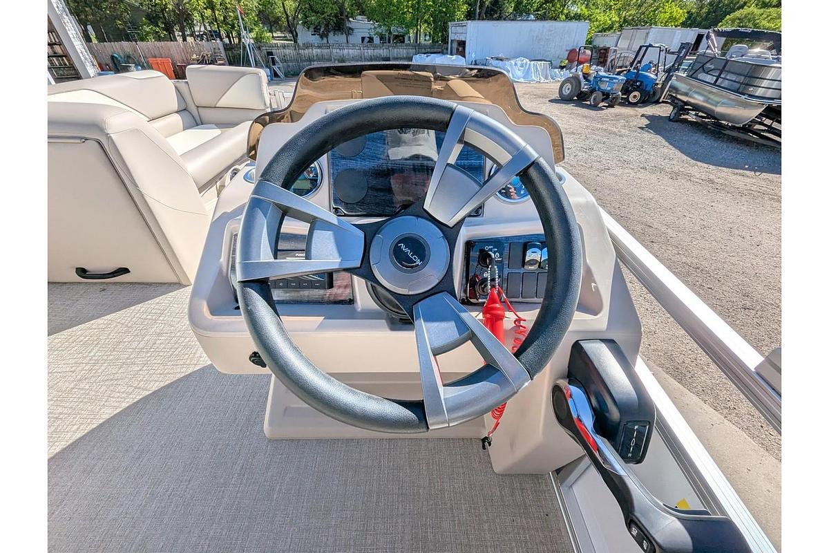 2026 Avalon 2175 Venture Cruise Rear Bench
