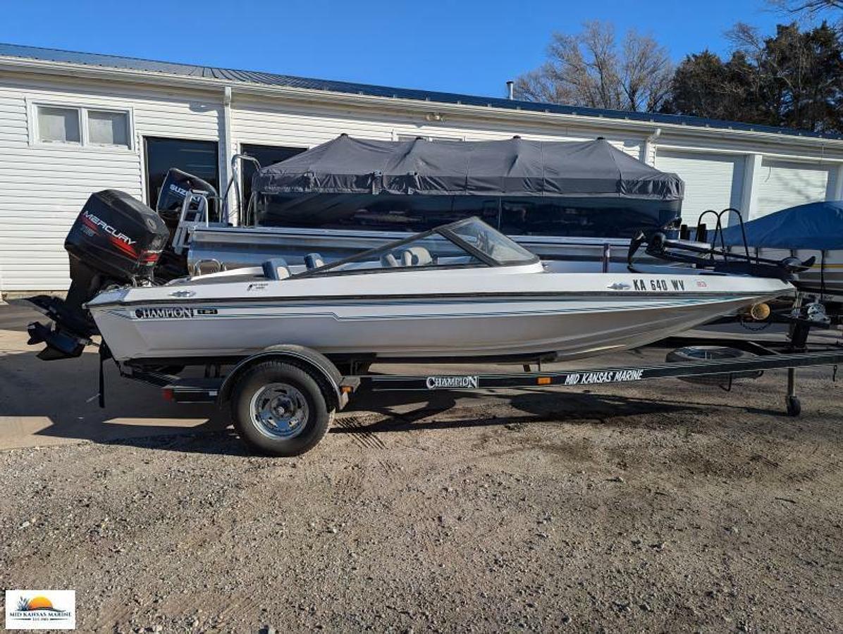 Used 1996 Champion 181