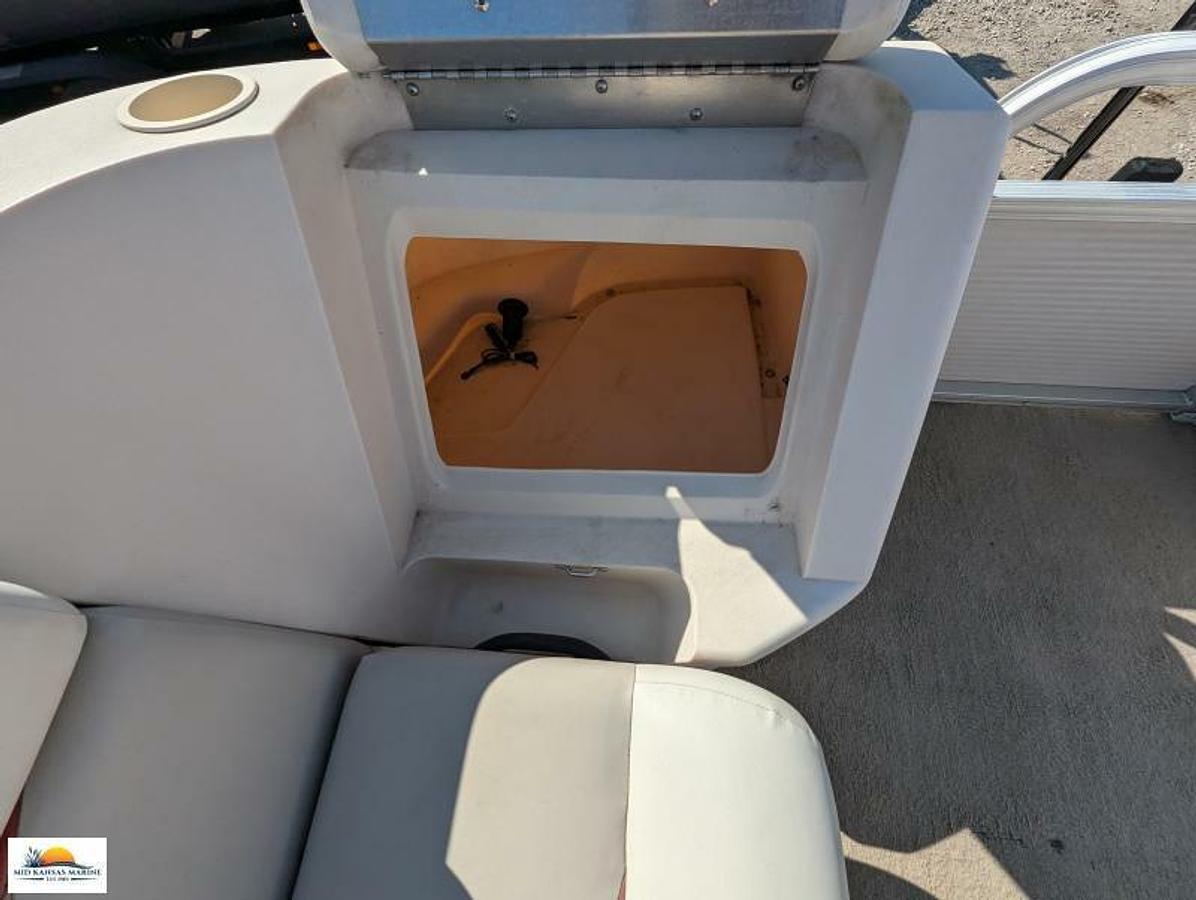 Used 2007 Princecraft Vision 23 Tritoon
