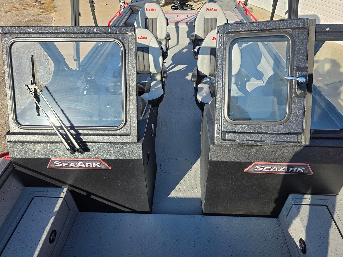 2027 SeaArk Proguide
