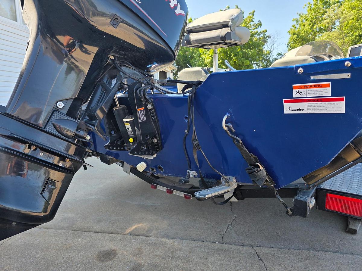 Used 2014 Lowe Stinger 175