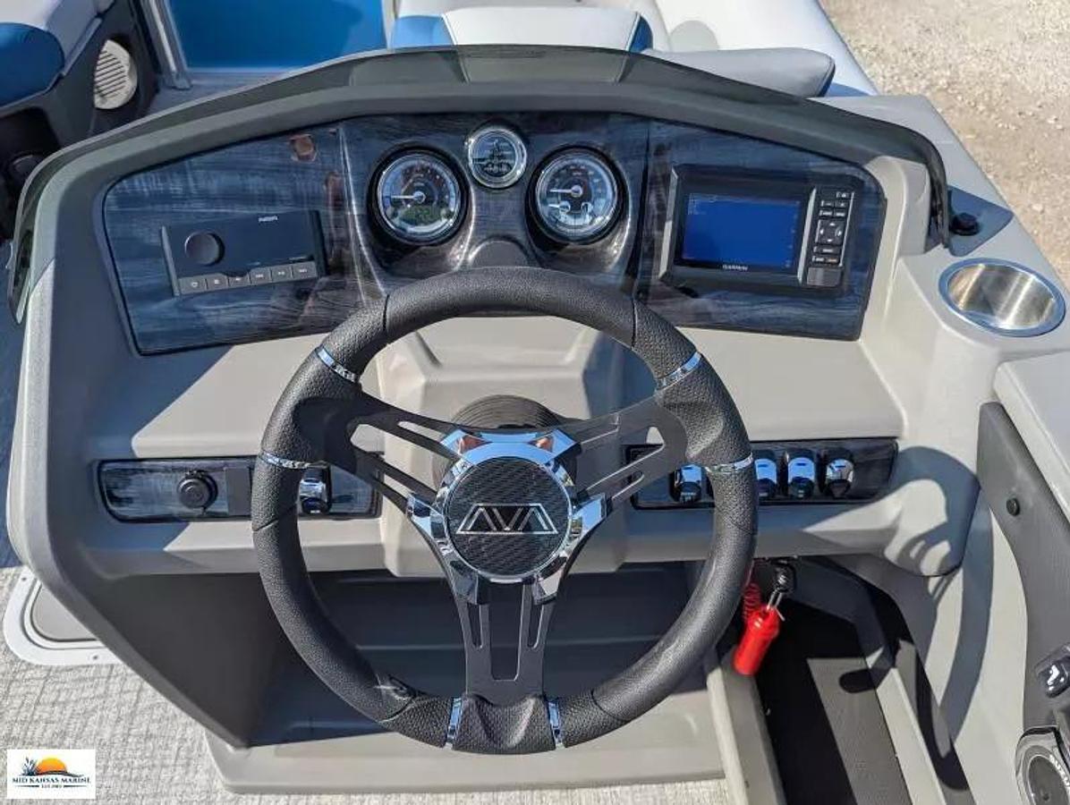 2026 Avalon 2185 LSZ Cruise Rear Bench Tritoon