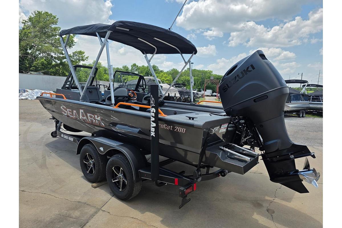2027 SeaArk Procat 200