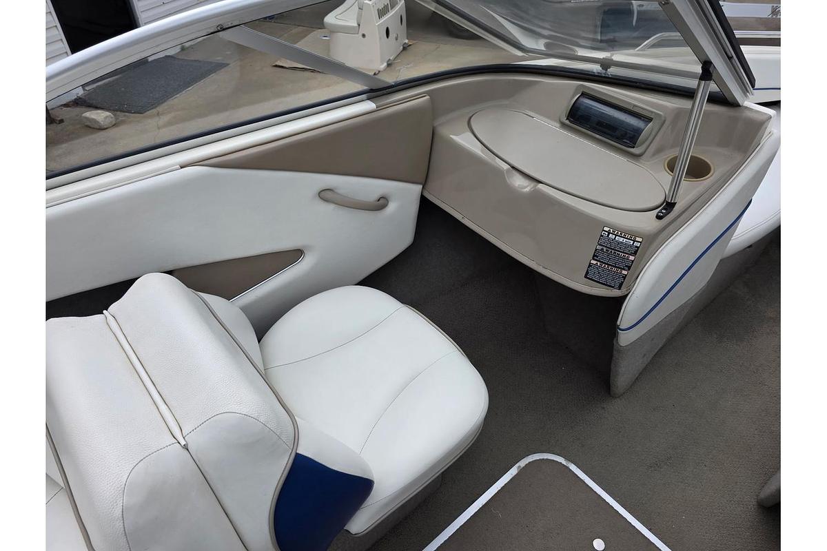 Used 2004 Bayliner 195 Capri