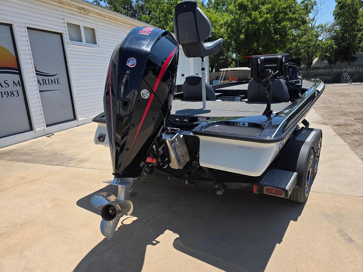 Used 2022 Caymas CX 20