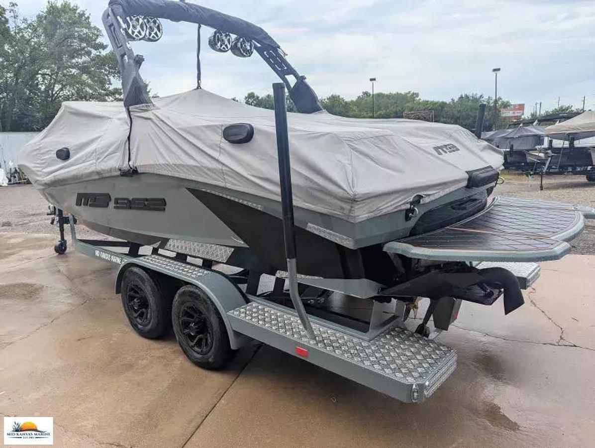 2026 MB Sports B52 23 Alpha