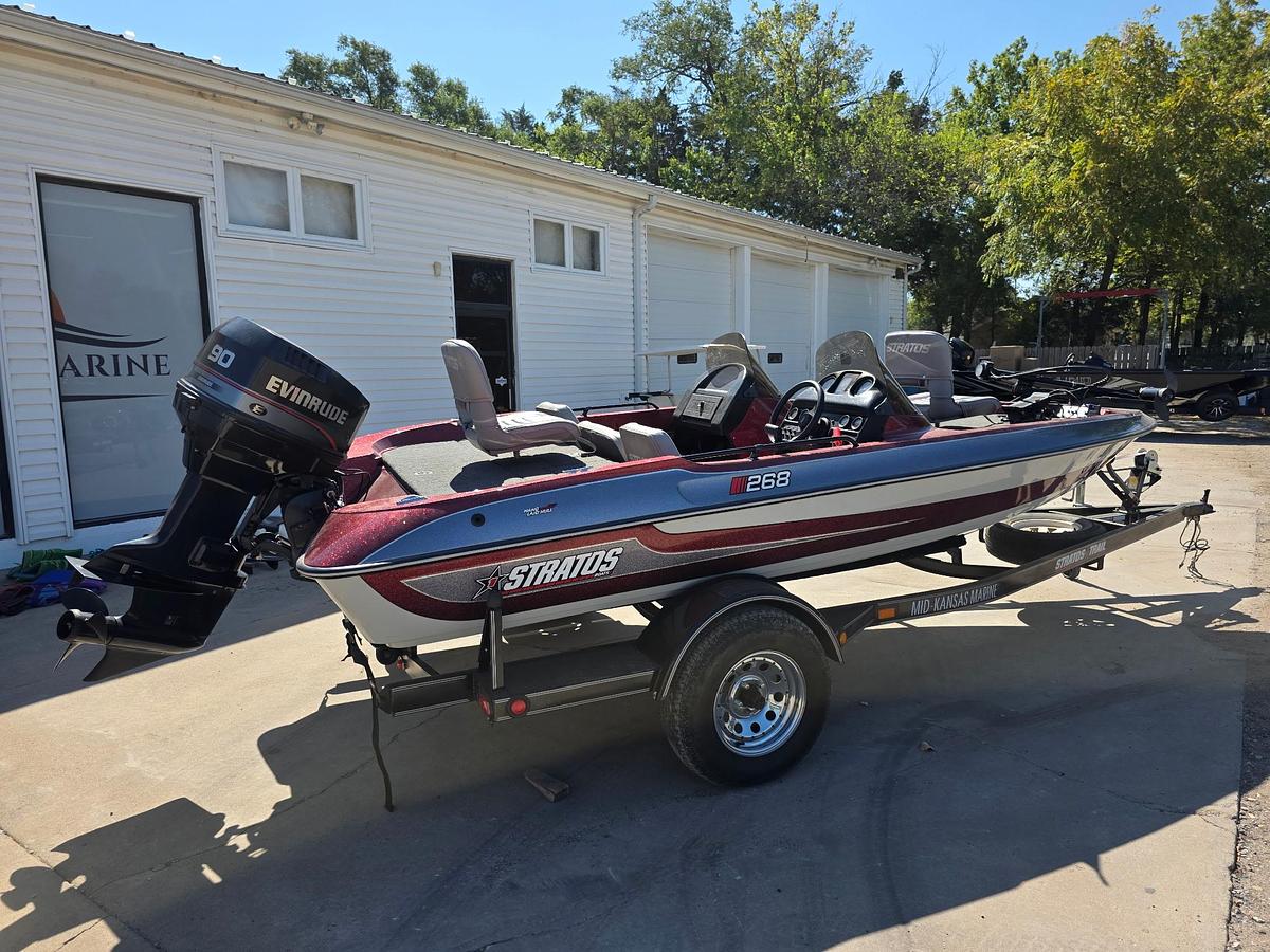 Used 1996 Stratos 268 DC