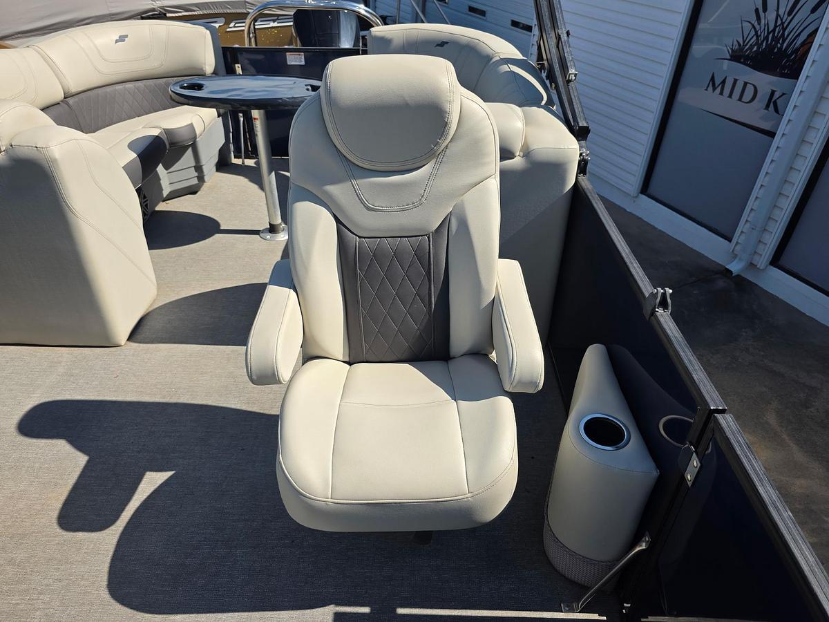 Used 2021 Starcraft SLS 3 Tritoon