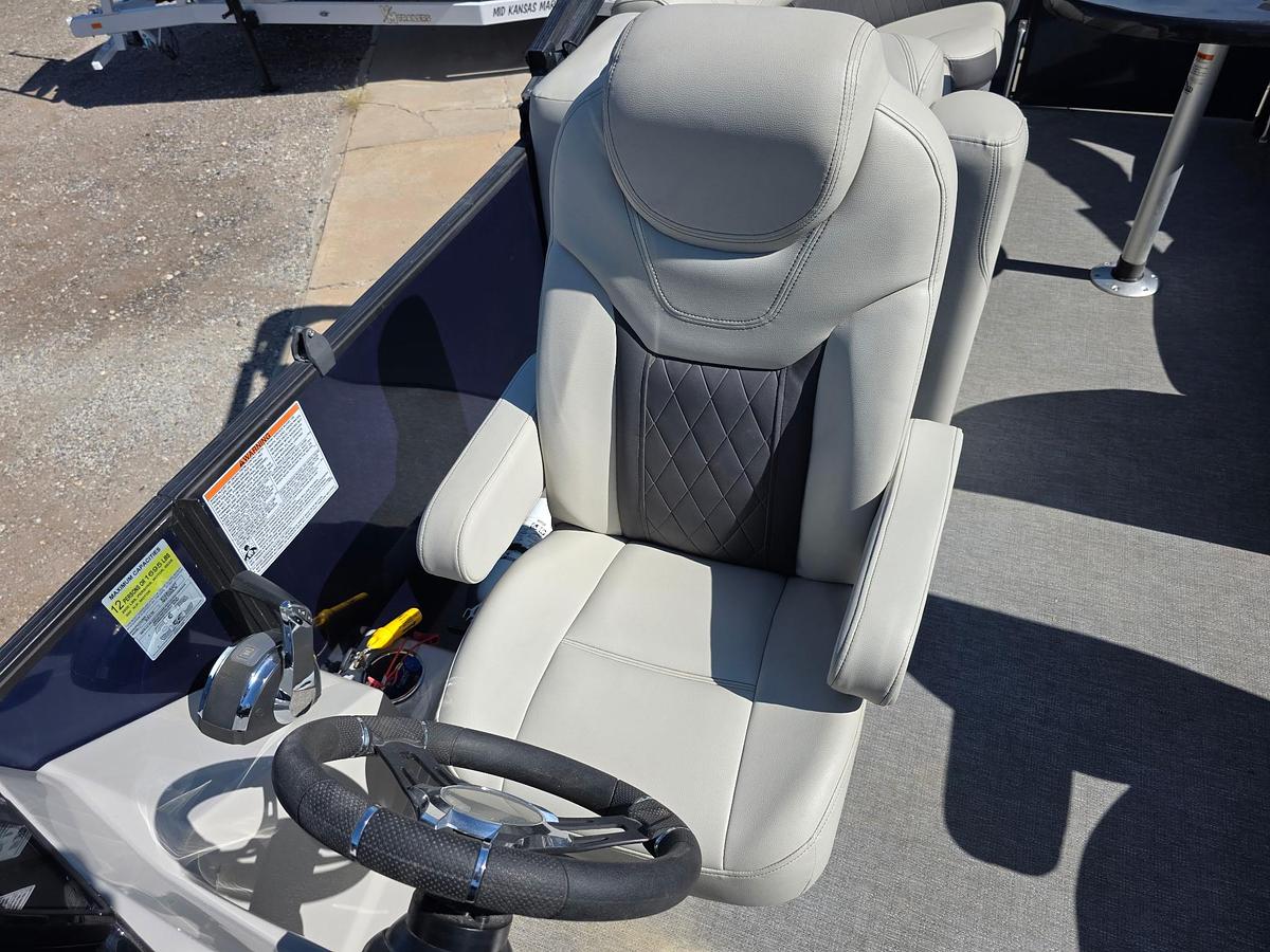 Used 2021 Starcraft SLS 3 Tritoon