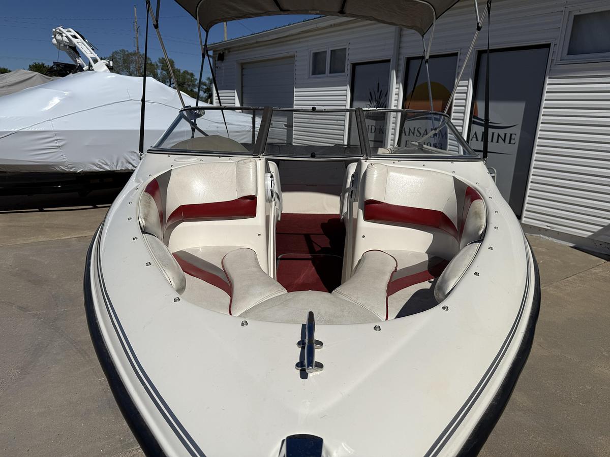 Used 1998 Larson SEi 206