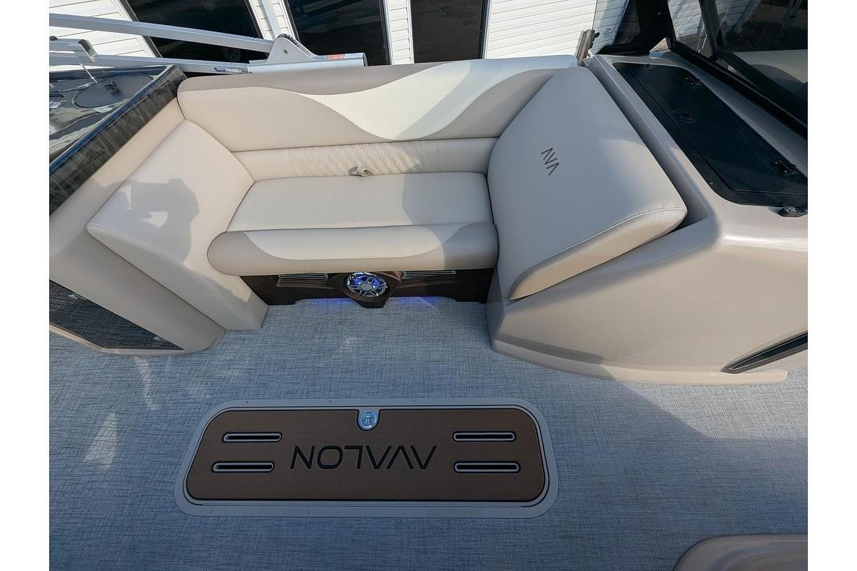 2026 Avalon 2385 LSZ Elite Windshield