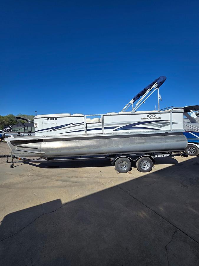 Used 2007 Crest LE 2270