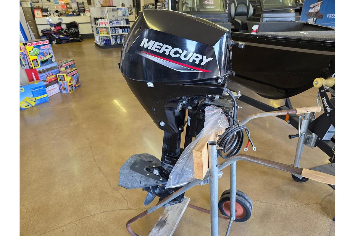 Used 2022 Mercury Marine Engines 20 hp