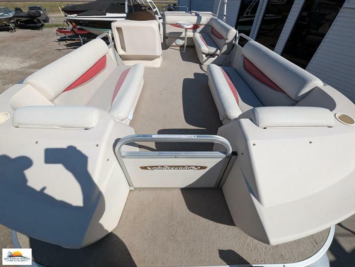 Used 2007 Princecraft Vision 23 Tritoon