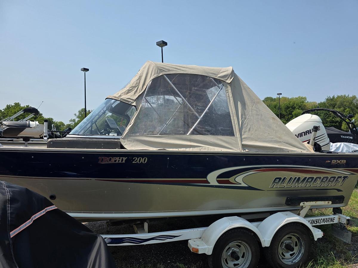Used 2003 Alumacraft Trophy 200
